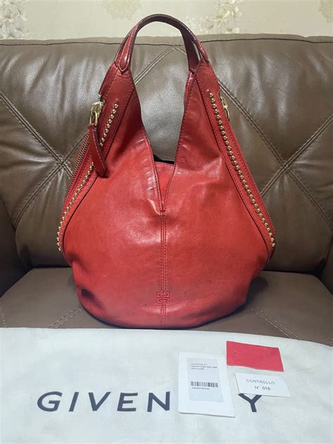 Givenchy Tinhan Hobo 